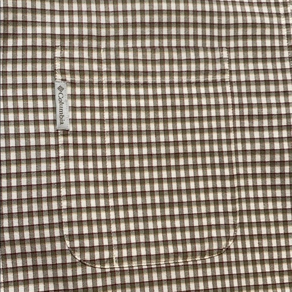 Columbia Short  Sleeved Button Down Shirt, plaid - Picture 4 of 9